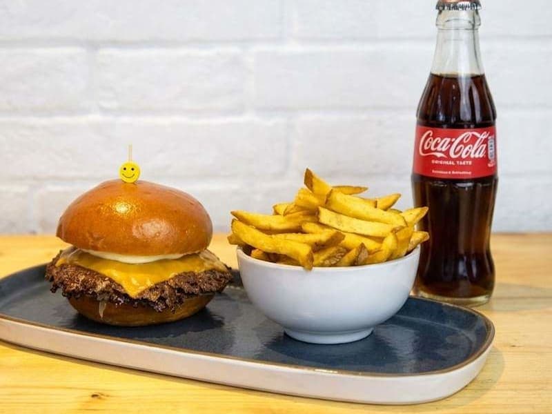 Smash Cheeseburger Meal Deal